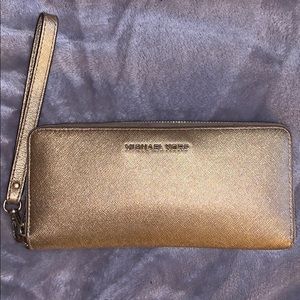 Michael Kors wristlet